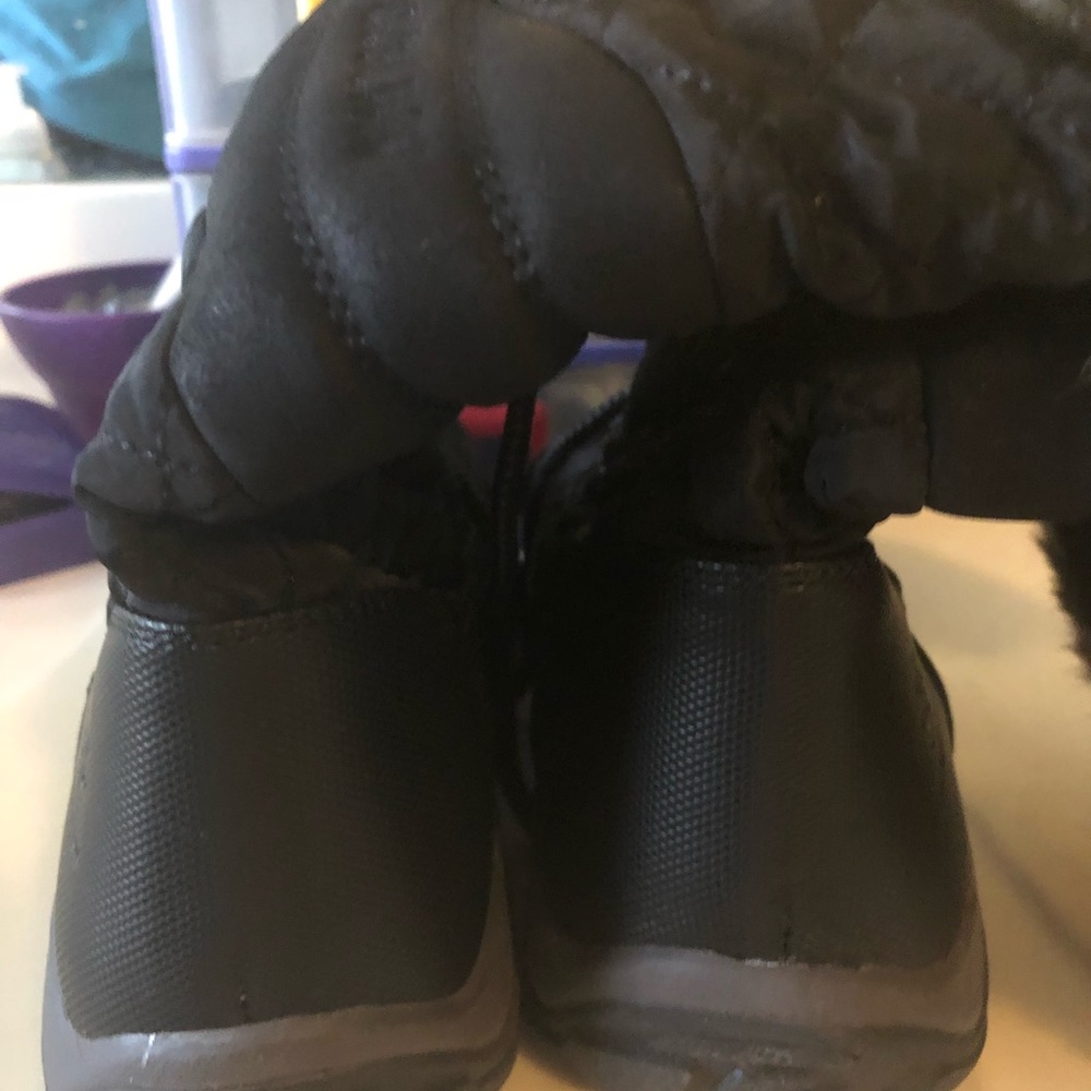 Boots - Picture 3 of 6